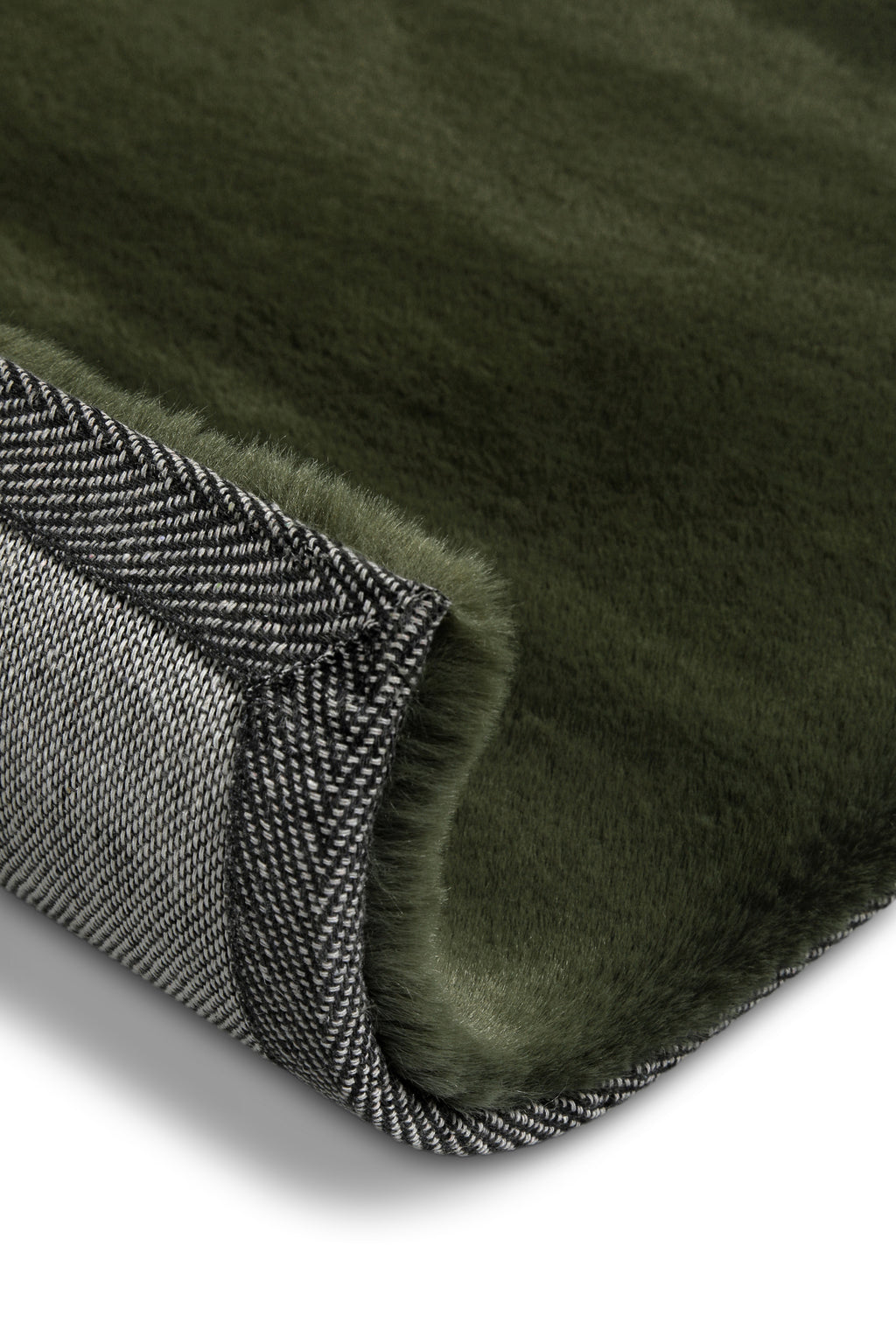 Hochflor Teppich Anna Oliv Grün Ansicht Unterseite