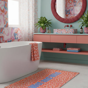 {"class" => "product-thumbnails__image", "alt" => "Badteppich Wet And Wild im Pop-Art-Design in einem farbenfrohen Badezimmer dekorativ ausgelegt."}