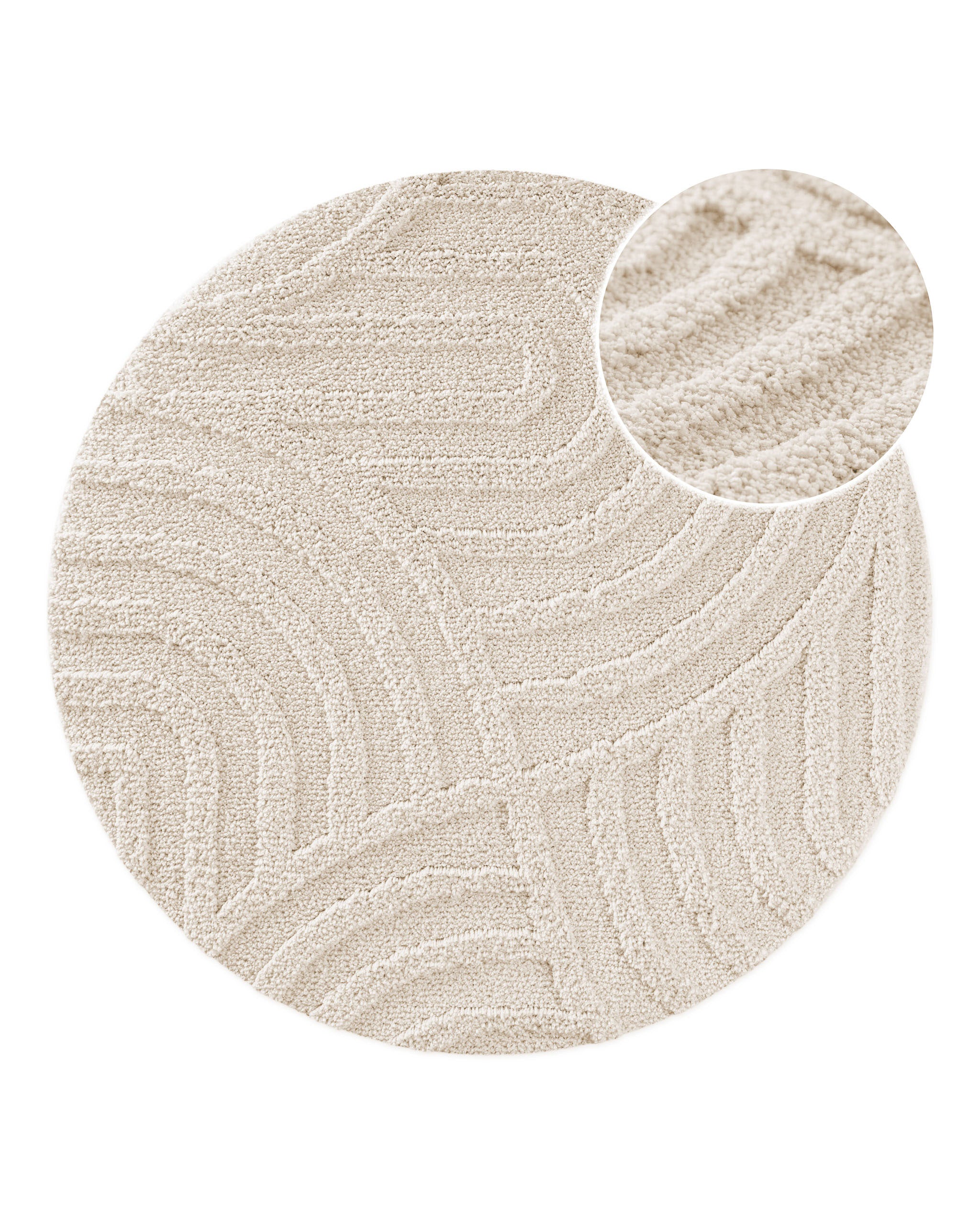 Badteppich von BathKing by WECONhome Fiete Creme Weiß rund, Draufsicht mit Detailkreis der Florstruktur und eingeprägtem Linienmuster auf hellem Hintergrund