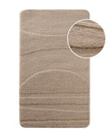 Badteppich von BathKing by WECONhome Marc Beige, Draufsicht mit Detailkreis der Florstruktur und eingeprägtem Muster auf weißem Hintergrund