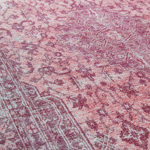 {"class" => "product-thumbnails__image", "alt" => "Makroaufnahme der weichen Oberfläche und des detailreichen Vintage-Musters des Badteppichs Ralph in Pastellviolett."}