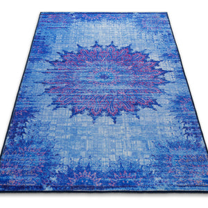 {"class" => "product-thumbnails__image", "alt" => "Vintage-Badteppich Healing in Blau-Multi in perspektivischer Ansicht mit dekorativem Vintage-Muster."}