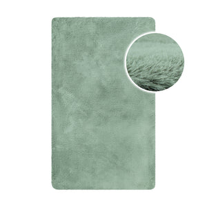 {"class" => "product-thumbnails__image", "alt" => "Emil Badteppich salbei grün Hochflor Frontansicht mit Detailausschnitt rechteckig"}