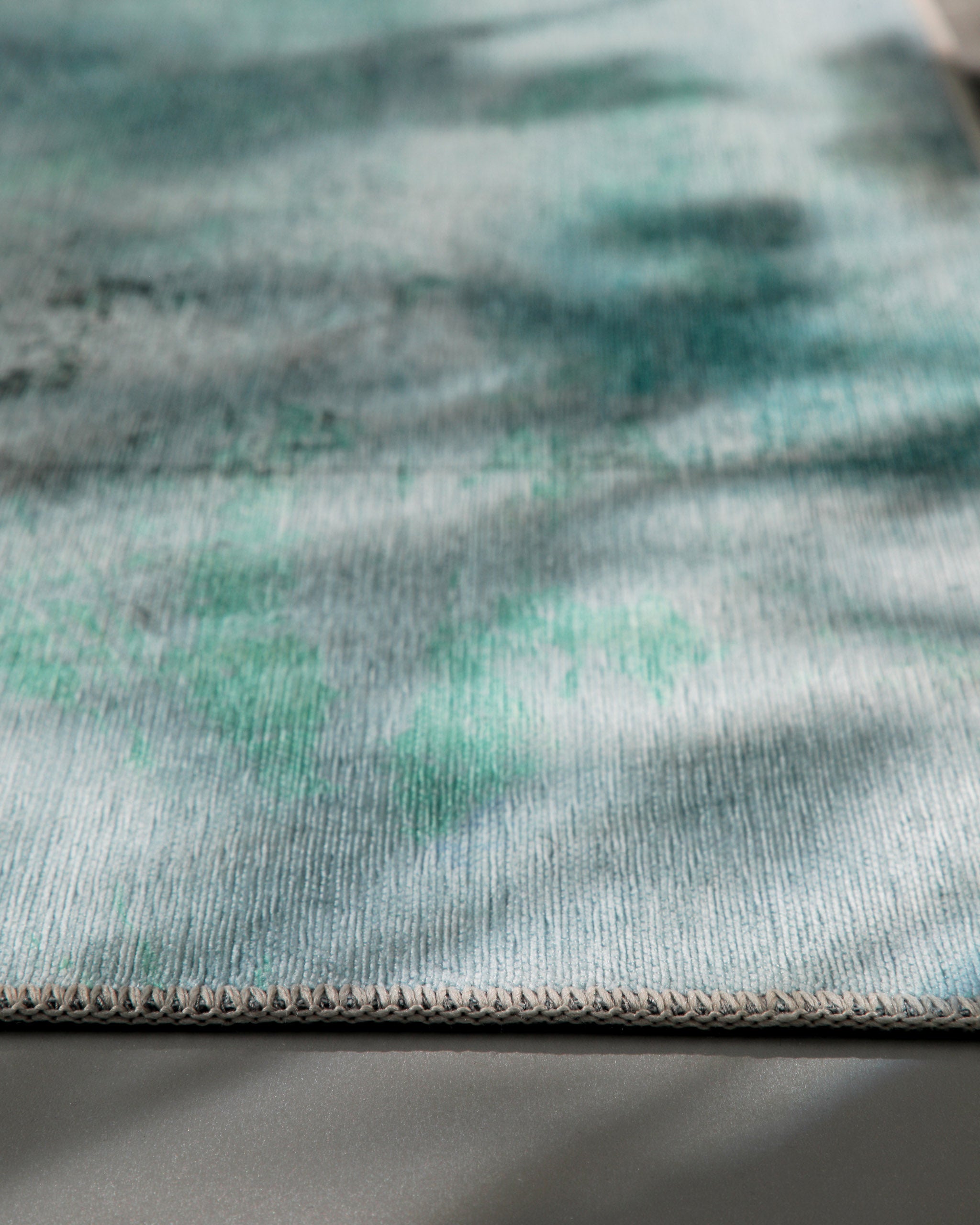 Esprit Flachwebteppich "Maui" Blau Multi, Nahaufnahme des Teppichrands