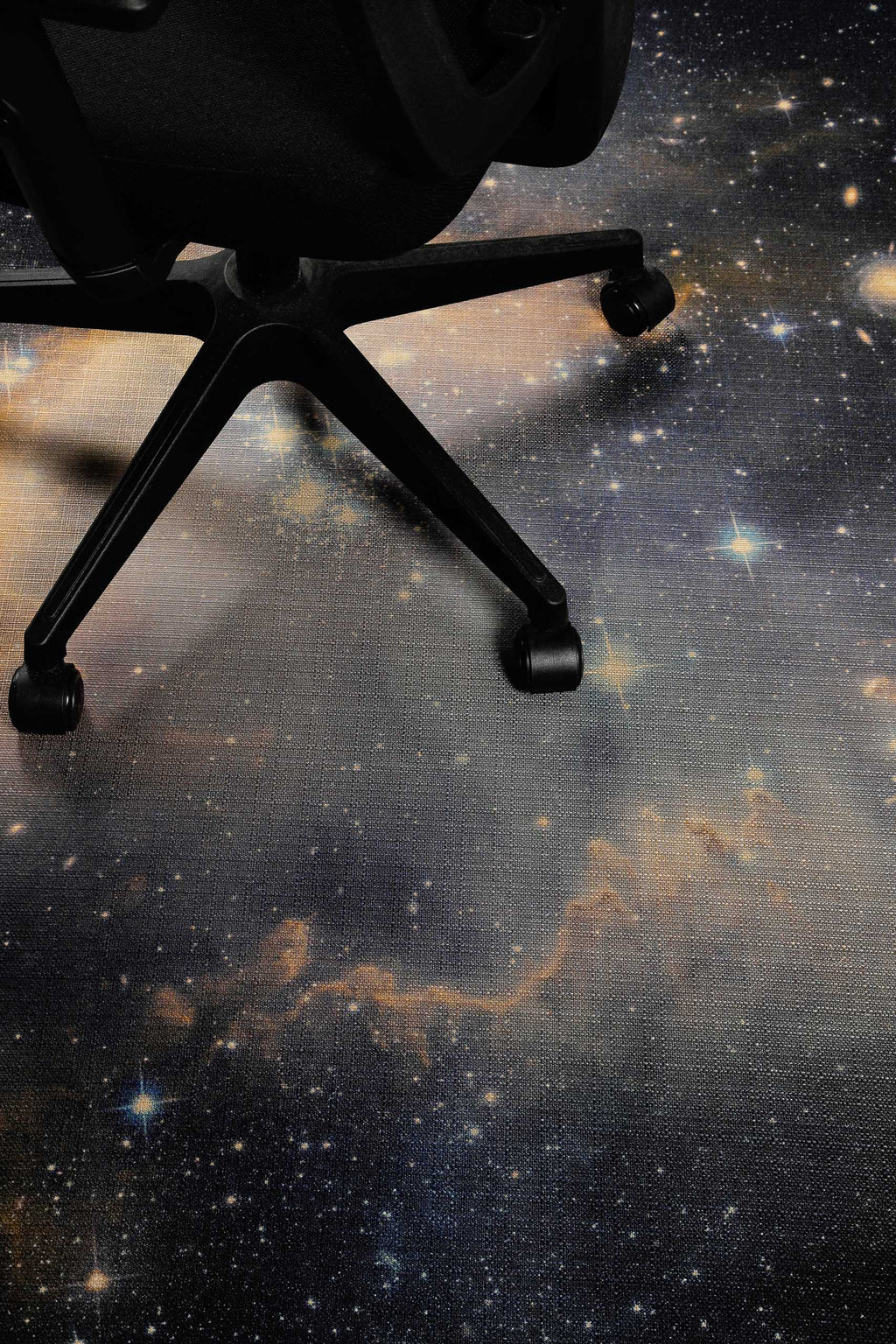 Gewebter Gamerteppich bedruckt Schwarz Multi "Galactic Glow" WECONhome