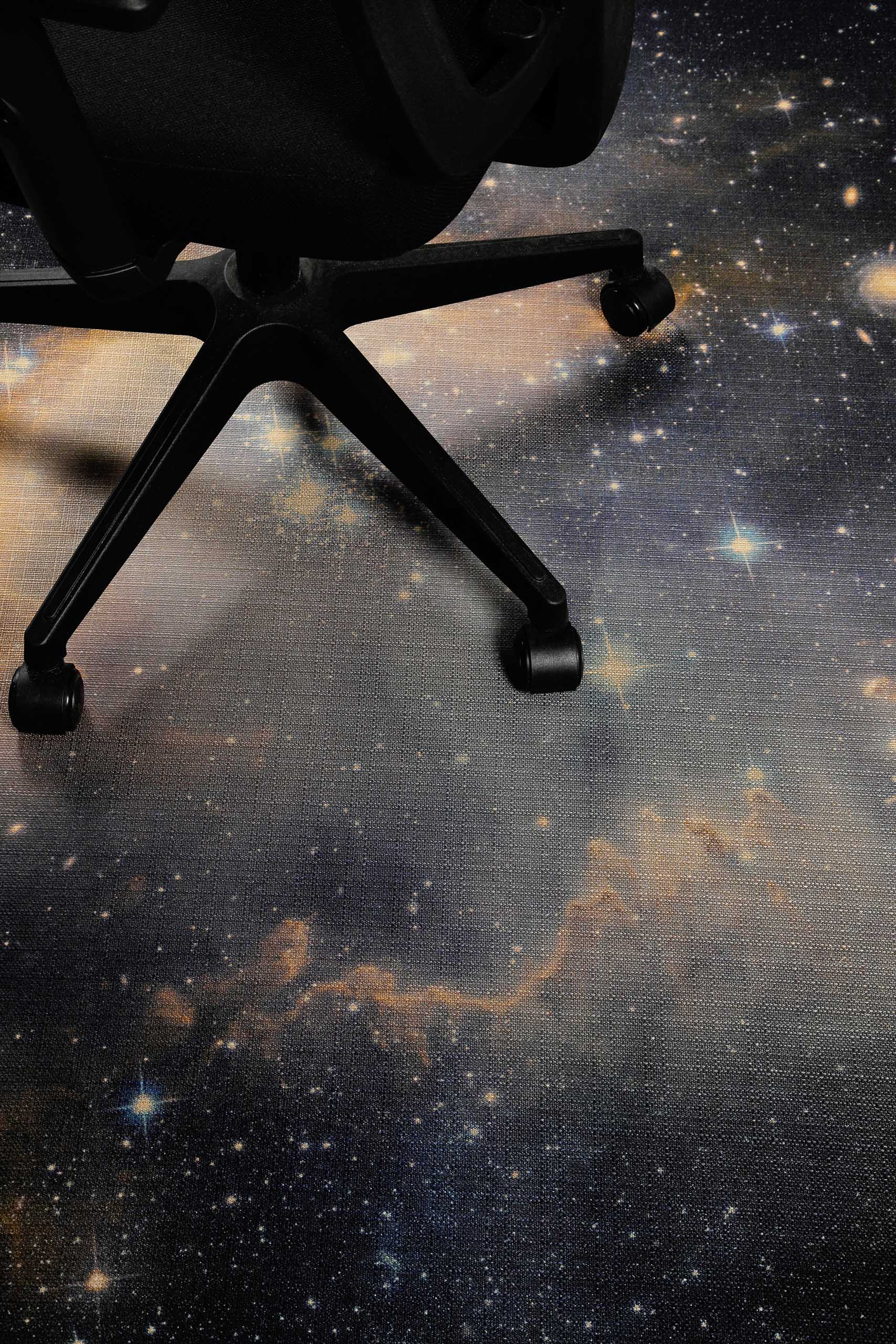 Gewebter Gamerteppich bedruckt Schwarz Multi "Galactic Glow" WECONhome
