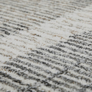 {"class" => "product-thumbnails__image", "alt" => ""}