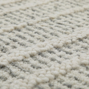 {"class" => "product-thumbnails__image", "alt" => ""}