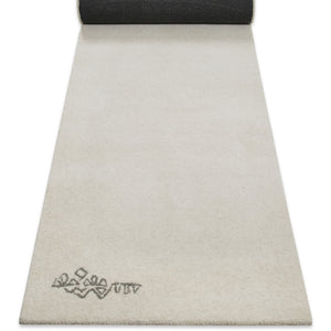 {"class" => "product-thumbnails__image", "alt" => ""}