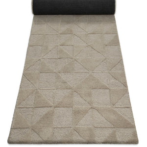 {"class" => "product-thumbnails__image", "alt" => ""}