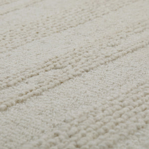 {"class" => "product-thumbnails__image", "alt" => ""}