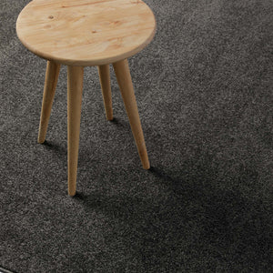 {"class" => "product-thumbnails__image", "alt" => "Nahaufnahme der Oberfläche zeigt die feine, gleichmäßige Struktur und den dezenten Farbverlauf"}