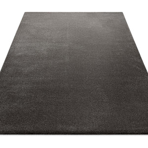 {"class" => "product-thumbnails__image", "alt" => "Flach ausgelegt zeigt der Teppich seine klare Form und niedrige Florhöhe"}