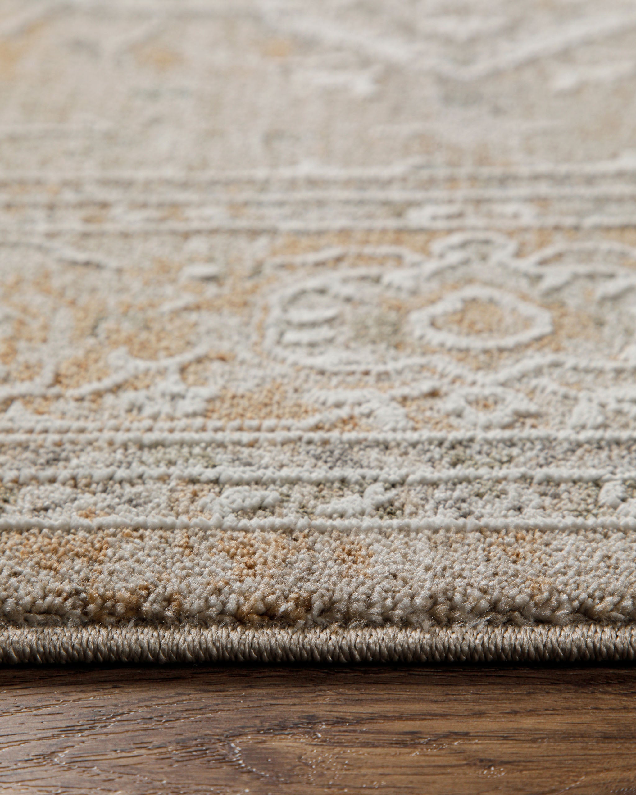 Esprit Kurzflor Teppich Vintage Soul in Braun Beige Nahaufnahme der weichen Oberflächenstruktur und Musterdetails