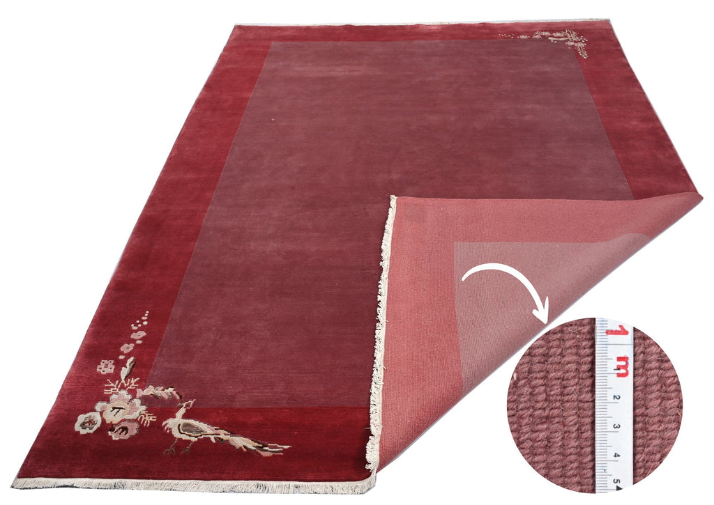 Handgeknüpfter Tibeter Teppich in red berry mit Retro Bordüre – Neuwertig