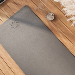 {"class" => "product-thumbnails__image", "alt" => ""}