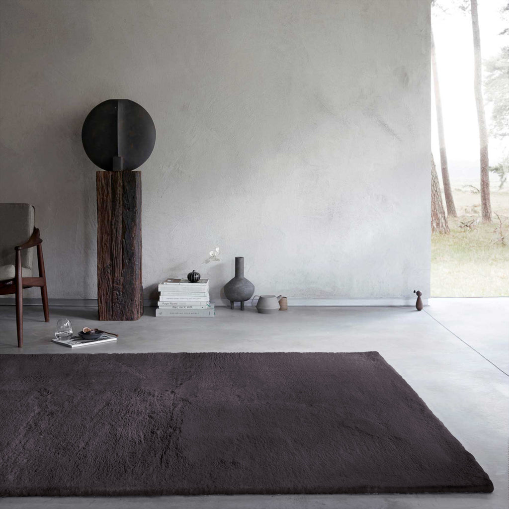 Kunstfell Teppich Anthrazit flauschig und weich "Anna" WECONhome Basics