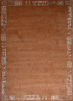 Handgeknüpfter Tibeter Teppich in rot terra mit Retro Bordüre – Neuwertig