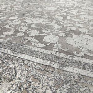 {"class" => "product-thumbnails__image", "alt" => ""}