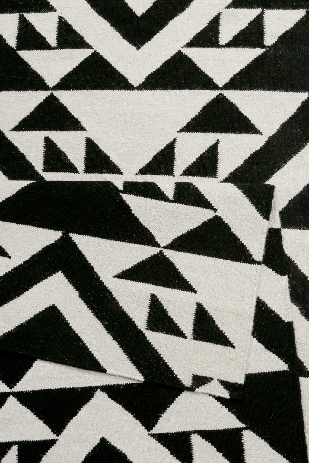 Kelim Teppich Schwarz Creme Weiß aus Wolle "Black Mellow" Accessorize