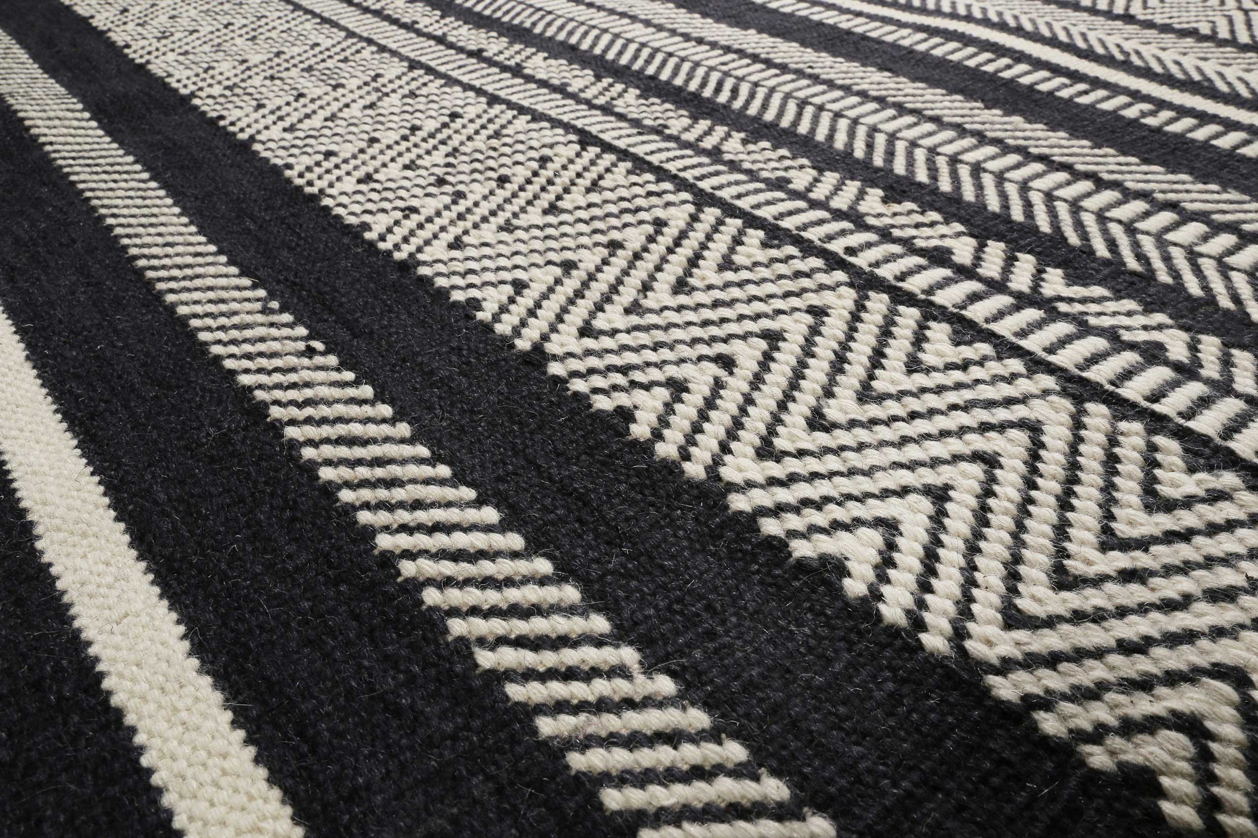 Esprit Kelim Teppich Schwarz Beige aus Wolle "Hudson"