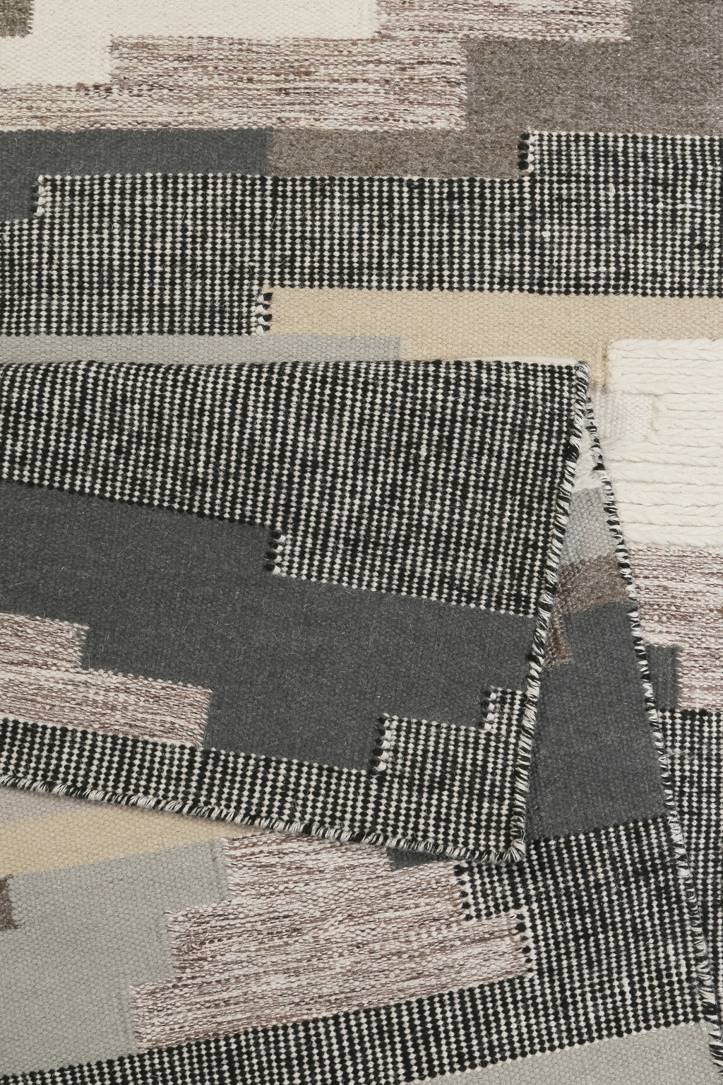 Esprit Kelim Beige Taupe aus Wolle "Natham"