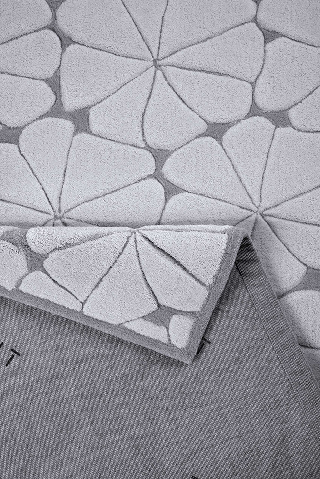 Esprit Kurzflor Teppich aus Wolle "Urbania" grau silber