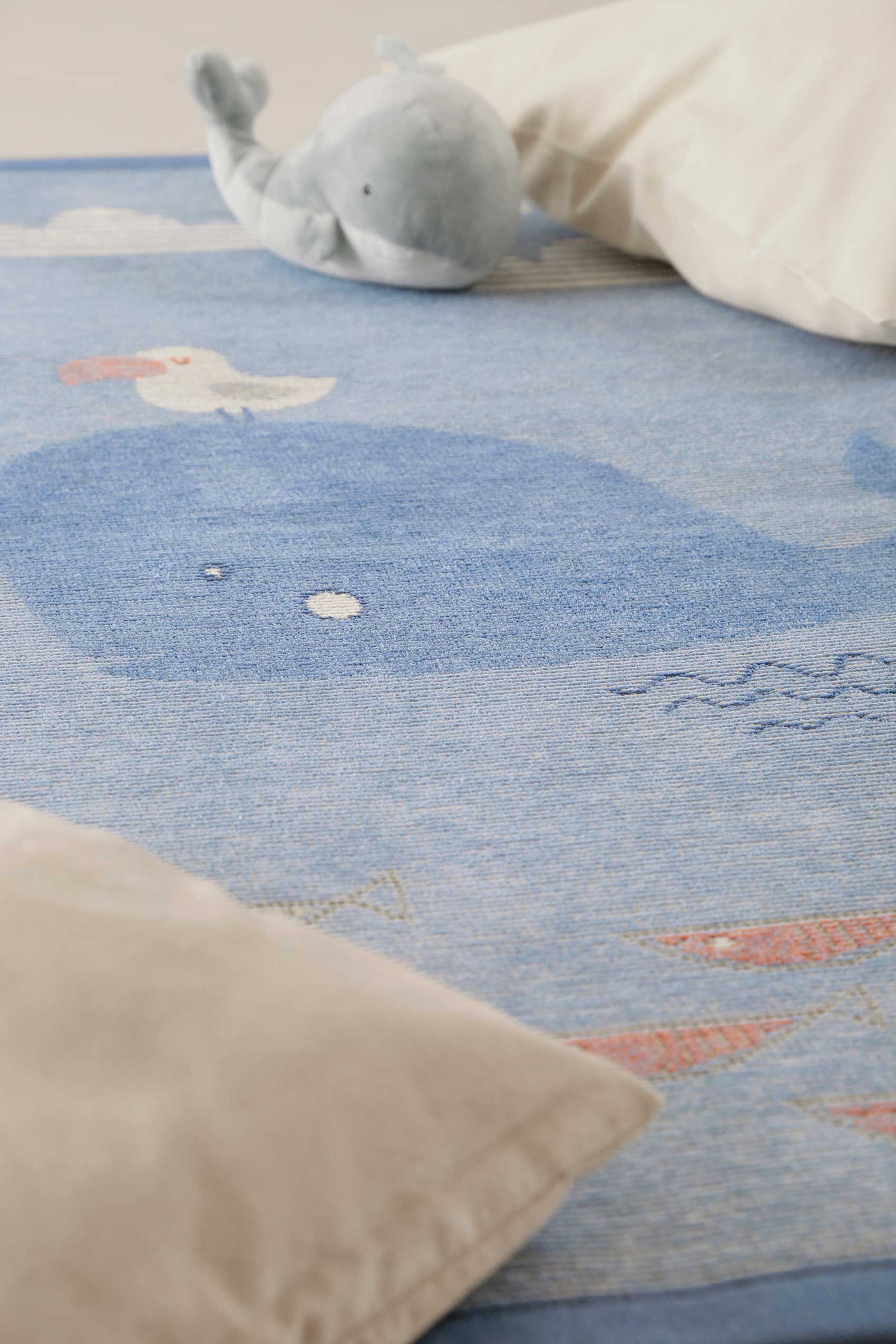 Esprit Kinder-Wendeteppich Blau "Whale Buddy"