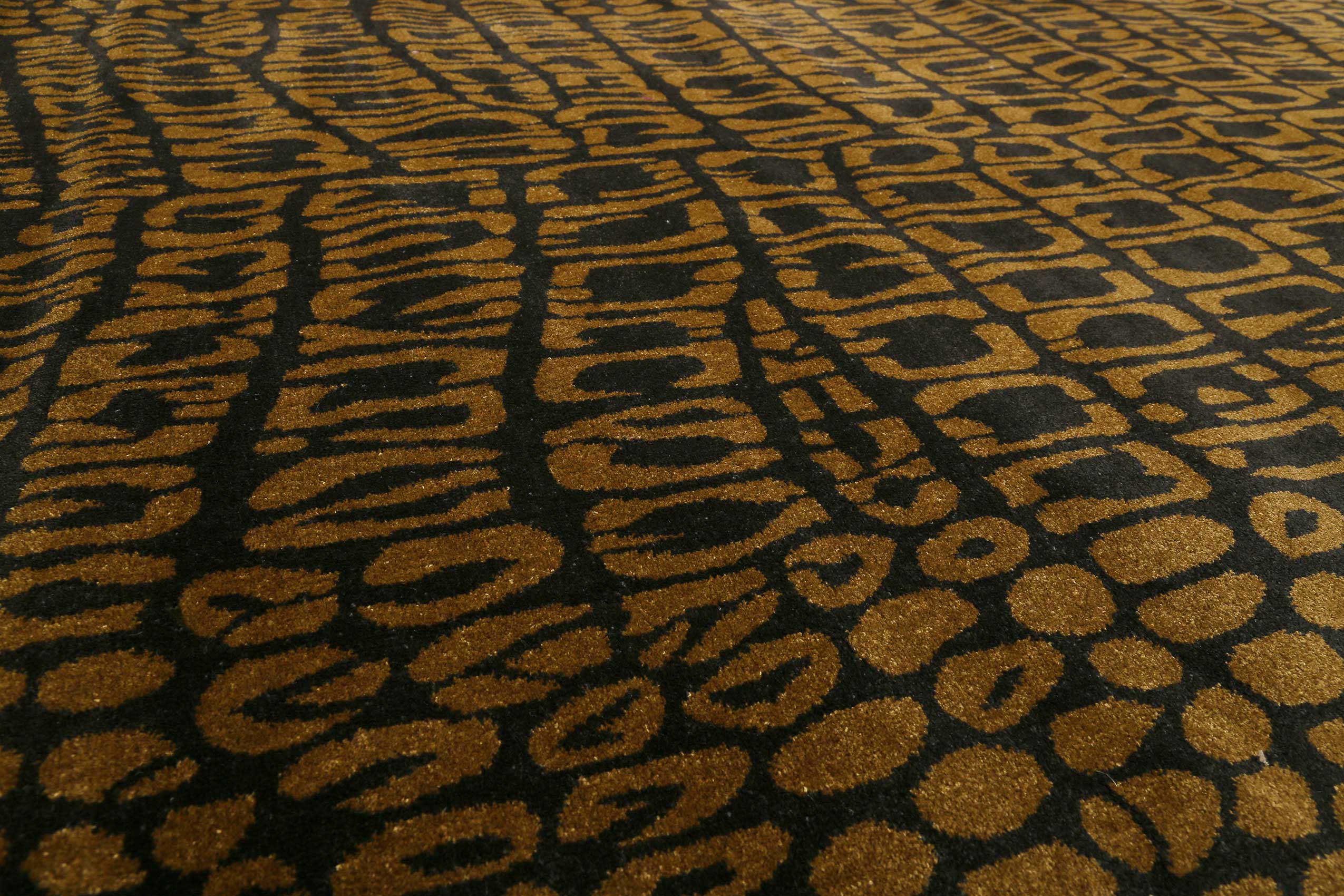 Teppich Animal Print Messing Braun "Croco" WECONhome
