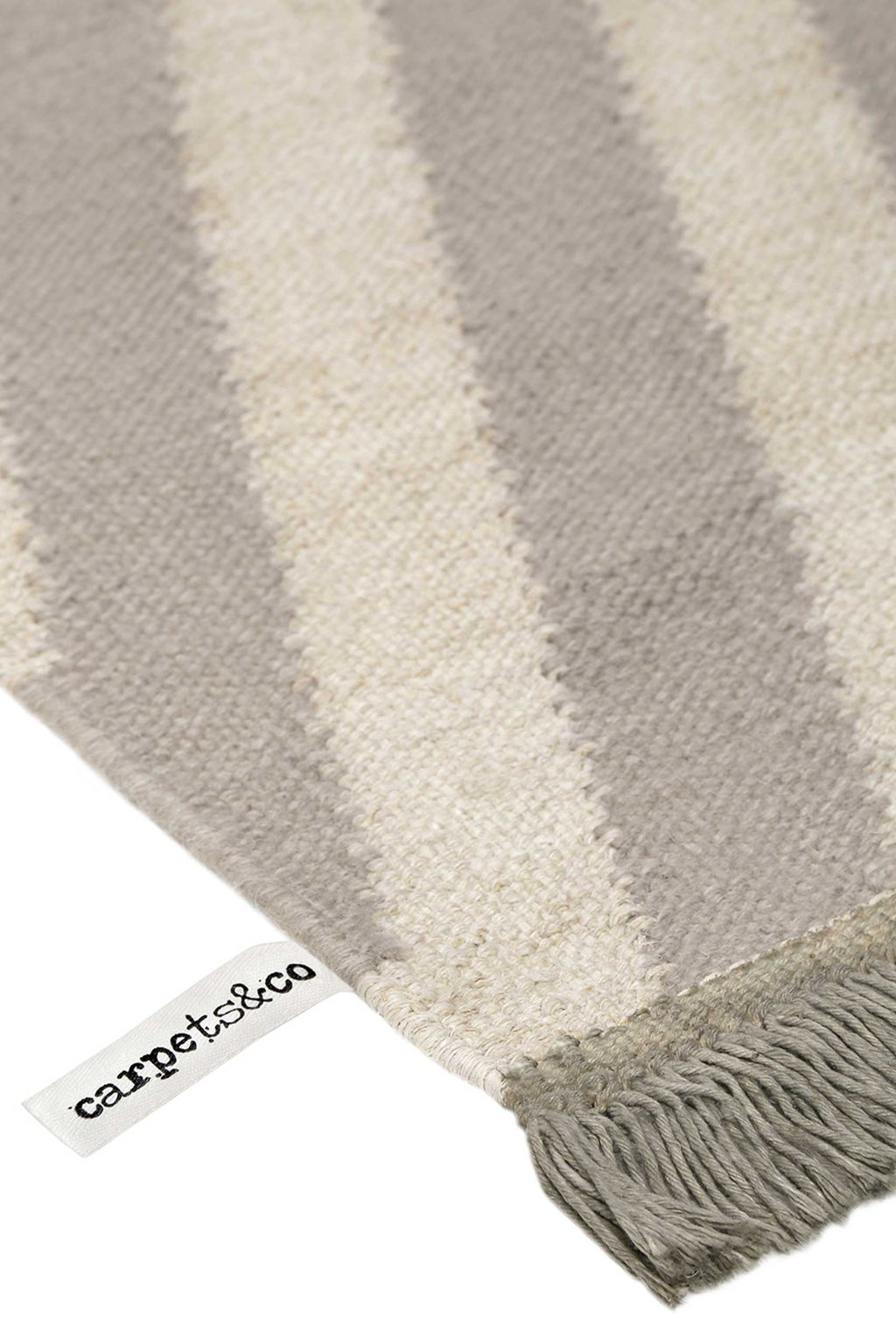 Kelim Teppich Beige Taupe aus Naturfaser "Edgy Corners" WECONhome