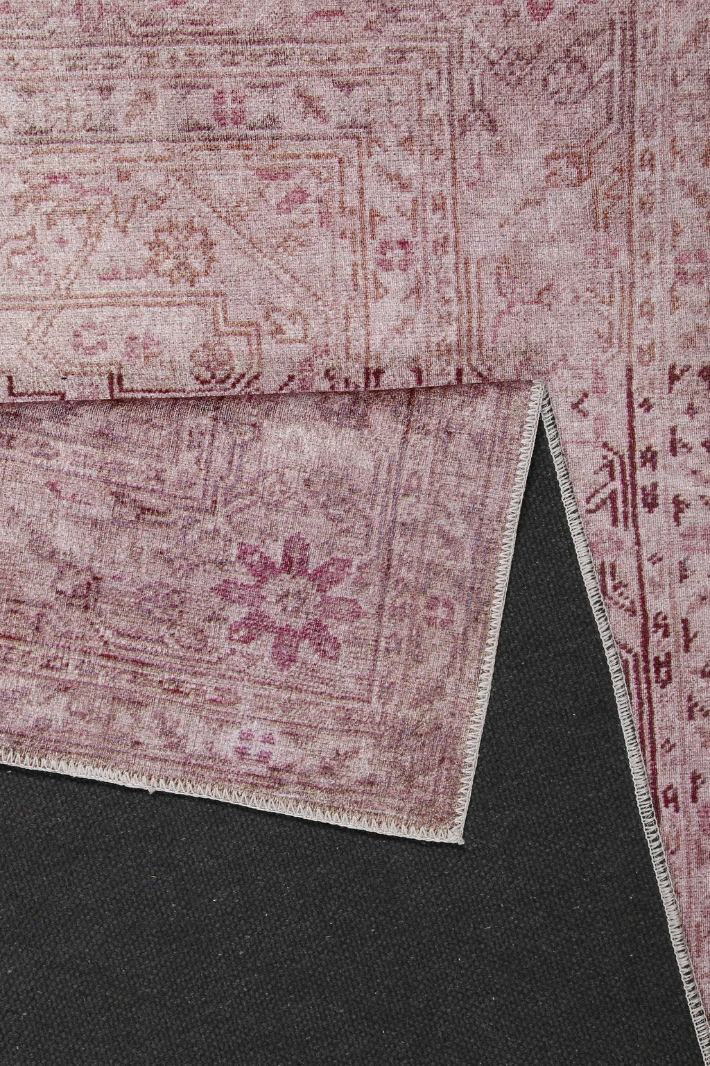 Vintage Teppich Grau Beige Rosa "Past Future" WECONhome