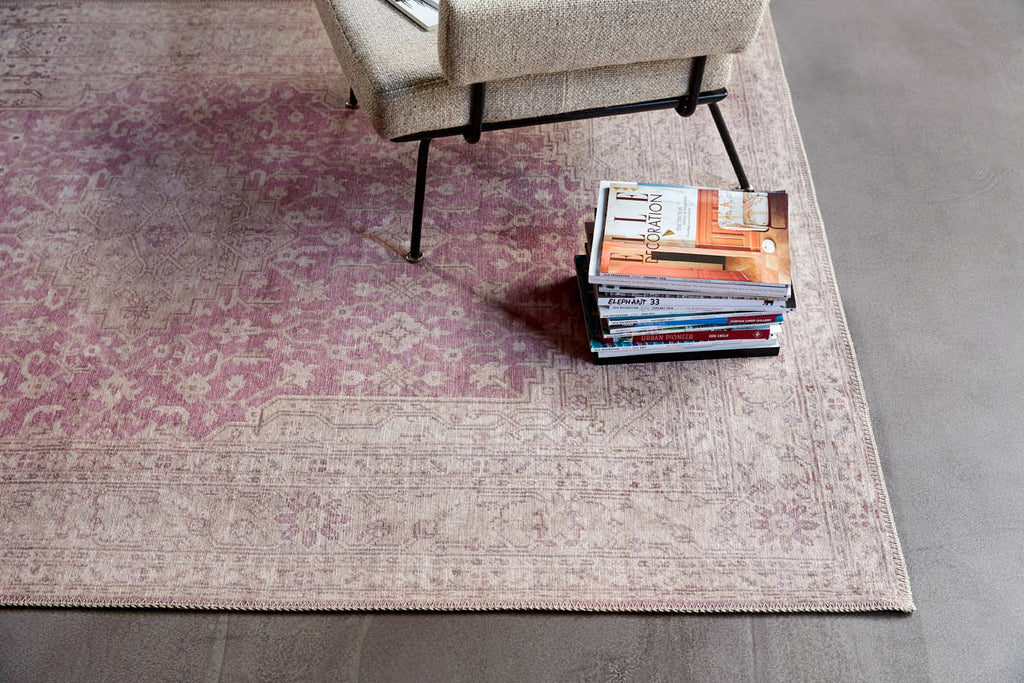 Vintage Teppich Grau Beige Rosa "Past Future" WECONhome