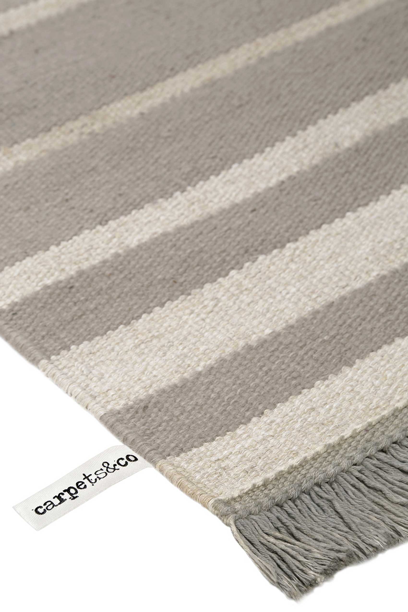 Kelim Teppich Taupe Beige aus Naturfaser "Skid Marks" WECONhome