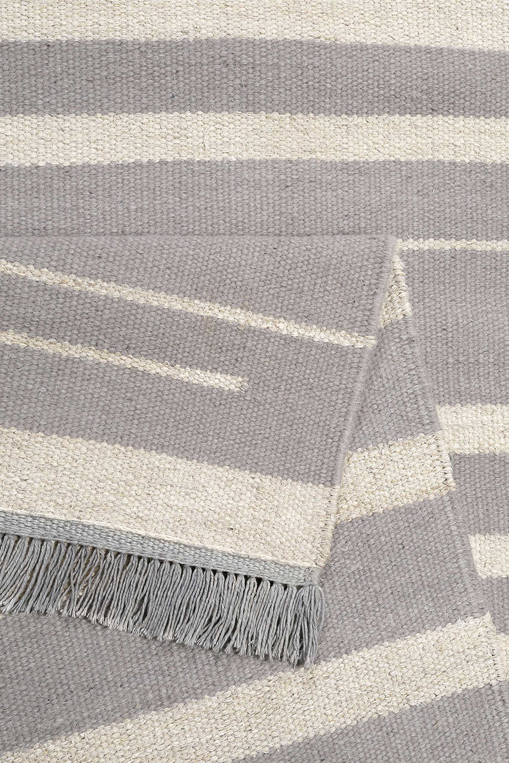 Kelim Teppich Grau Beige aus Naturfaser "Skid Marks" WECONhome