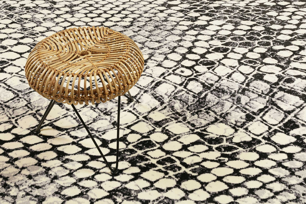 Teppich Animal Print Grau Schwarz "Snake" WECONhome