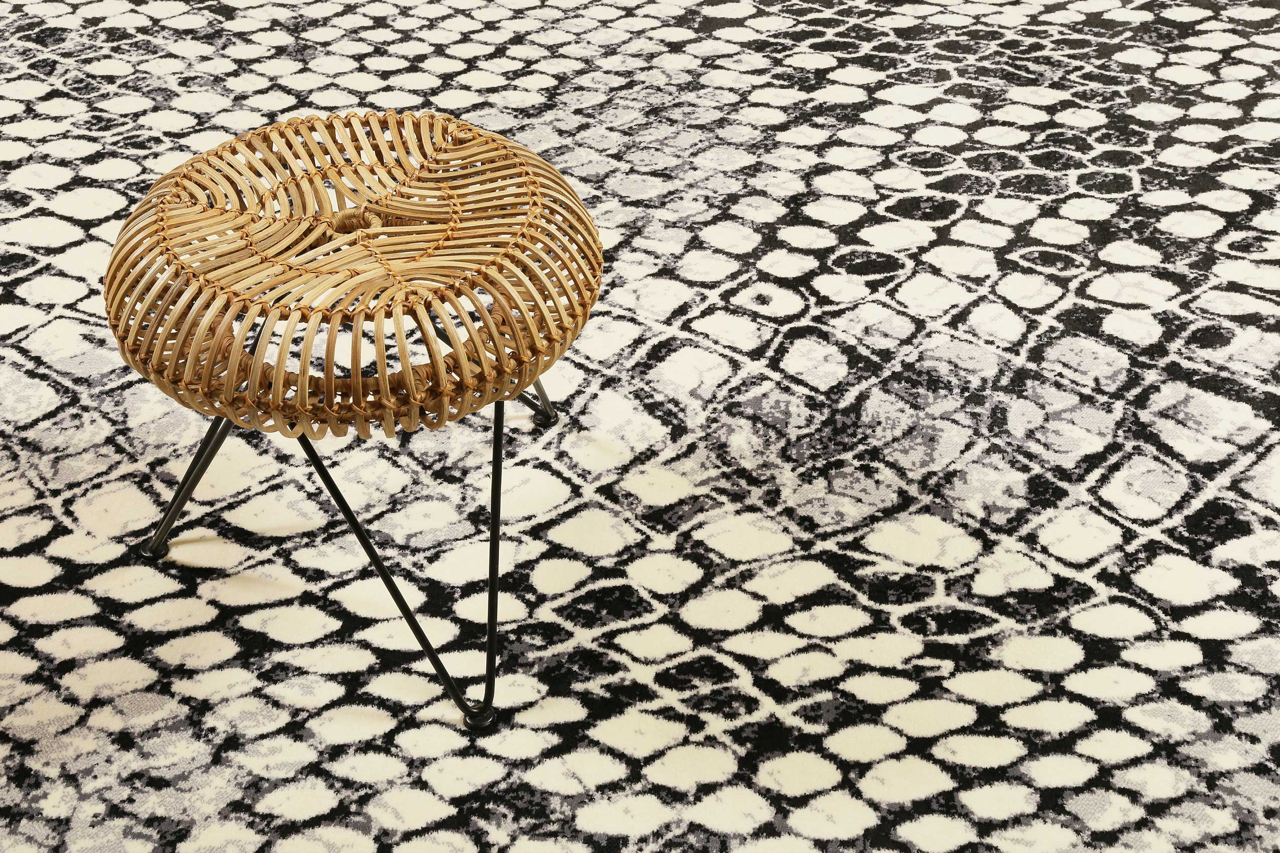 Teppich Animal Print Grau Schwarz "Snake" WECONhome