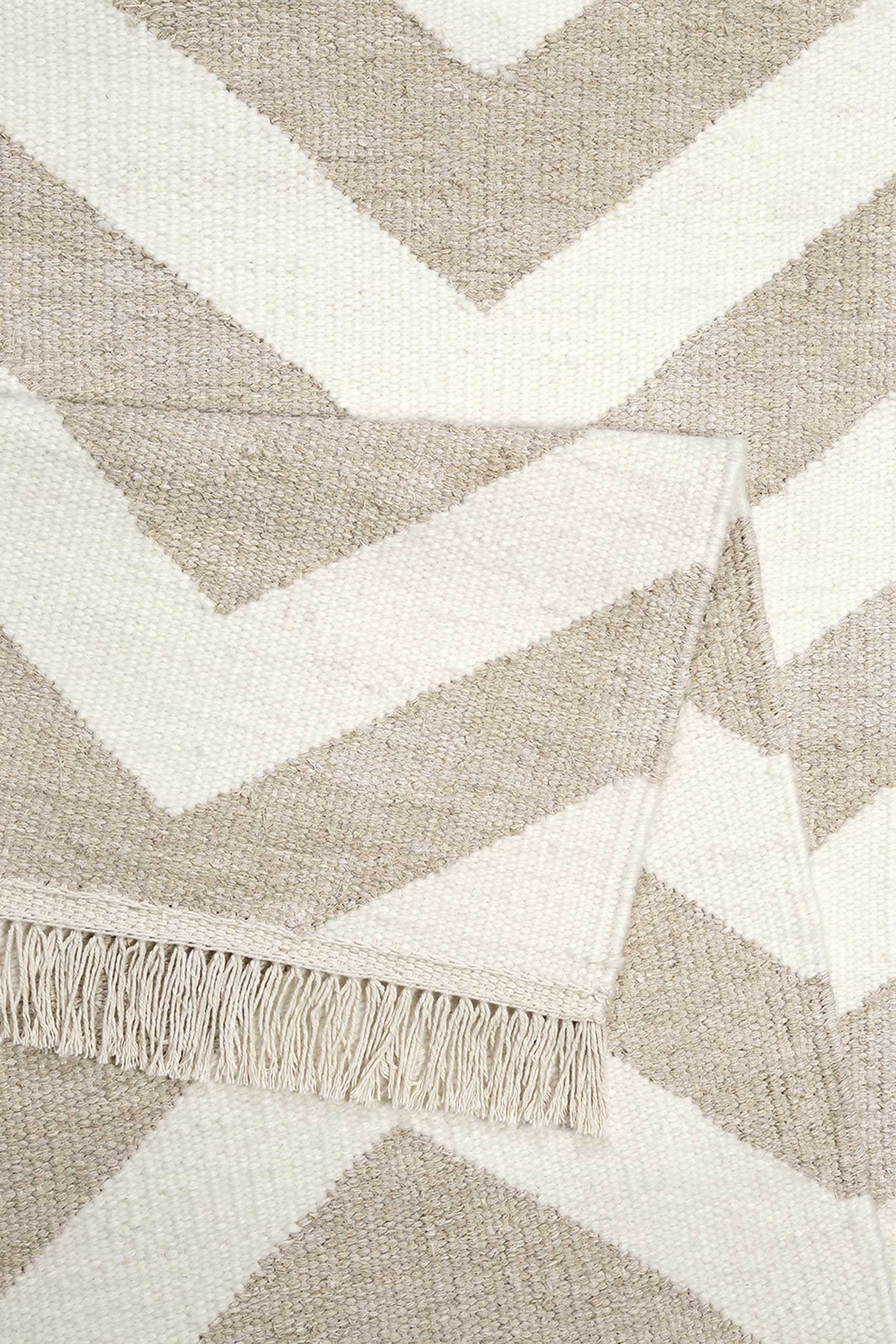 Kelim Teppich Beige aus Naturfaser "Zig-Zag" WECONhome